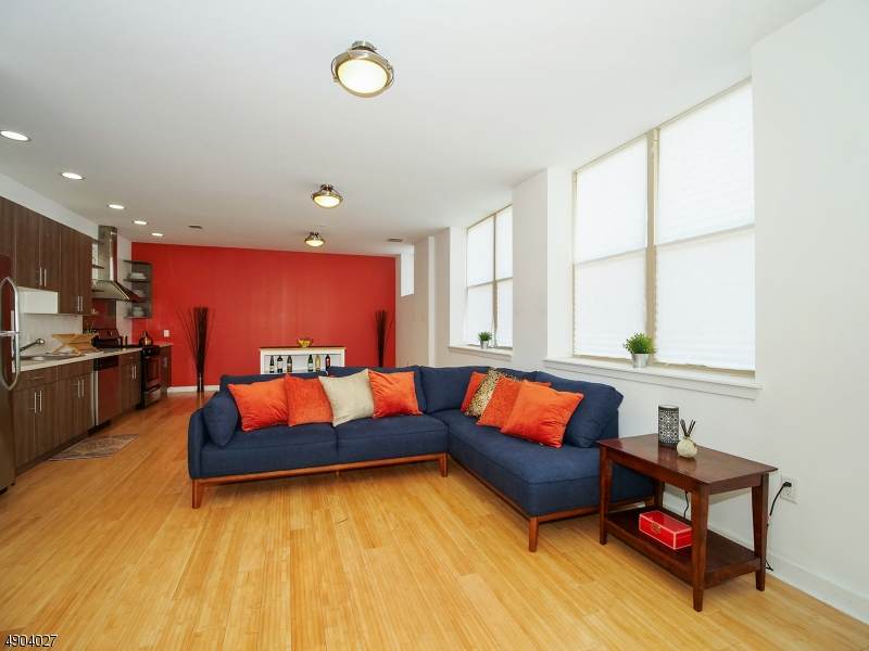 462 Washington Street - Photo 1