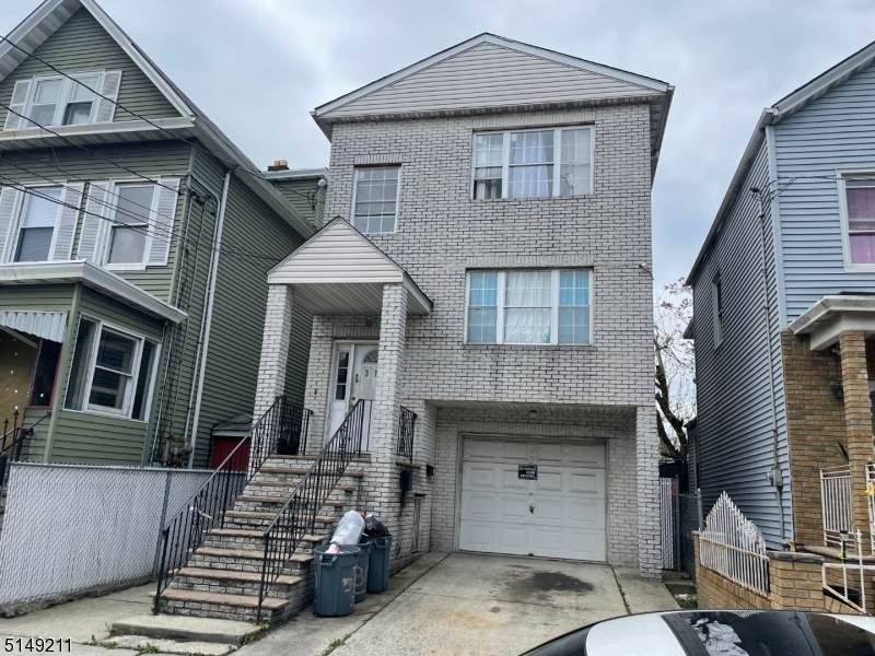 310 Franklin St - Photo 1