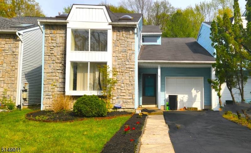 78 Winchester Dr - Photo 1