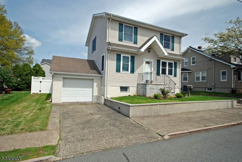 40 Pleasant Ave - Photo 1