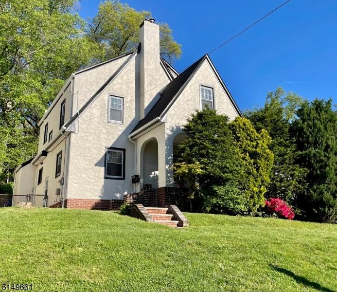 2 Glen Rd - Photo 1