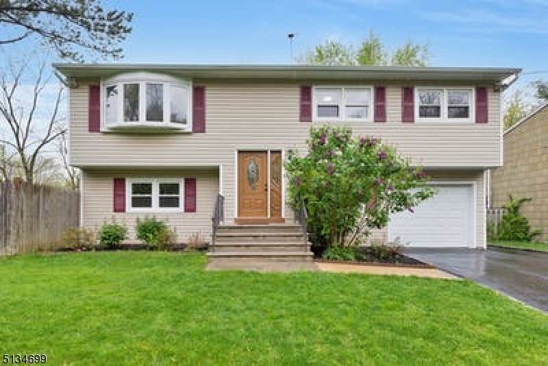 2411 Morse Ave - Photo 1
