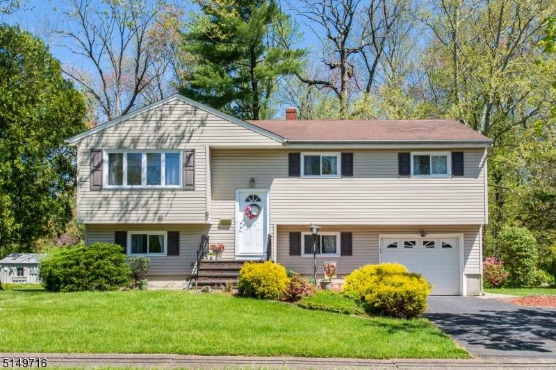 87 Primrose Ln - Photo 1