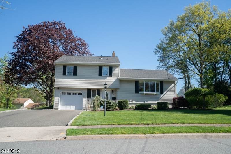 13 Fenner Pl - Photo 1
