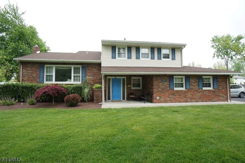 326 Oak Ridge Rd - Photo 1