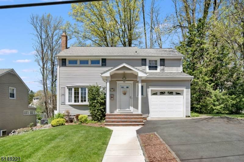 2 Brentwood Dr - Photo 1