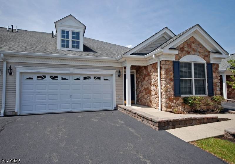 4 Garnet Dr - Photo 1