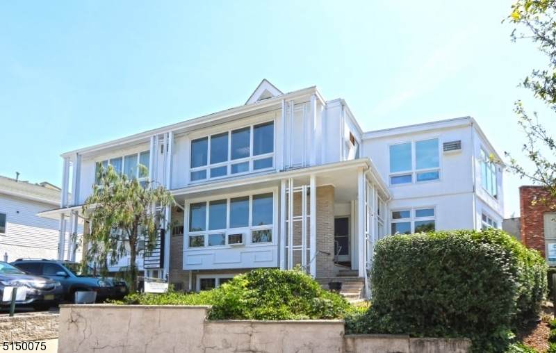 543 Valley Rd - Photo 1