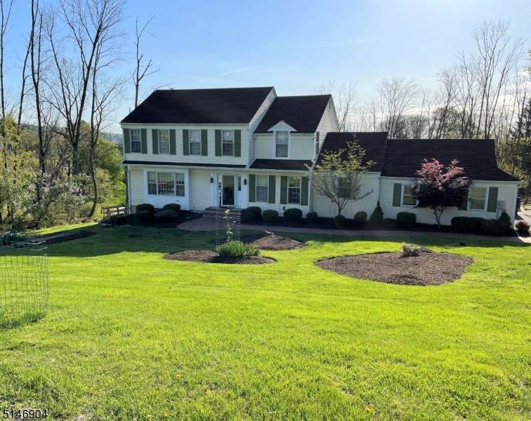 4 Stonegate Ct - Photo 1