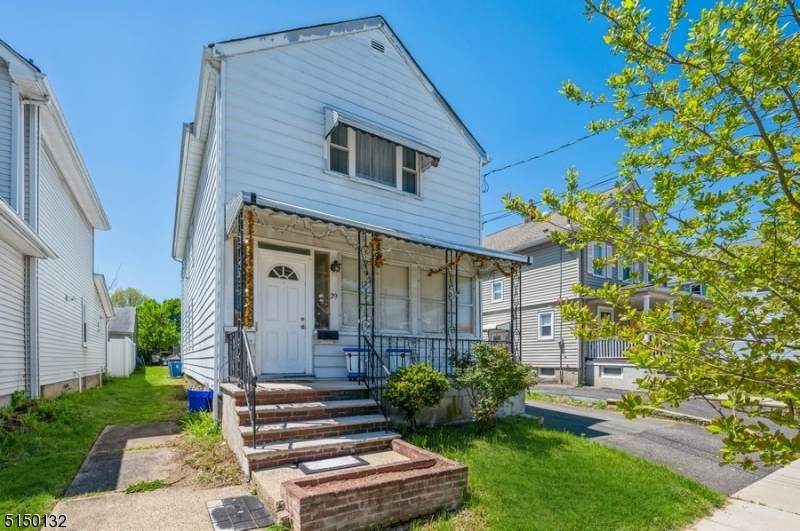 29 Van Keuren Ave - Photo 1
