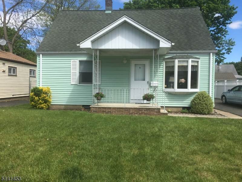 4 Butler Pl - Photo 1