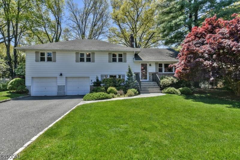 962 Washington Ave - Photo 1