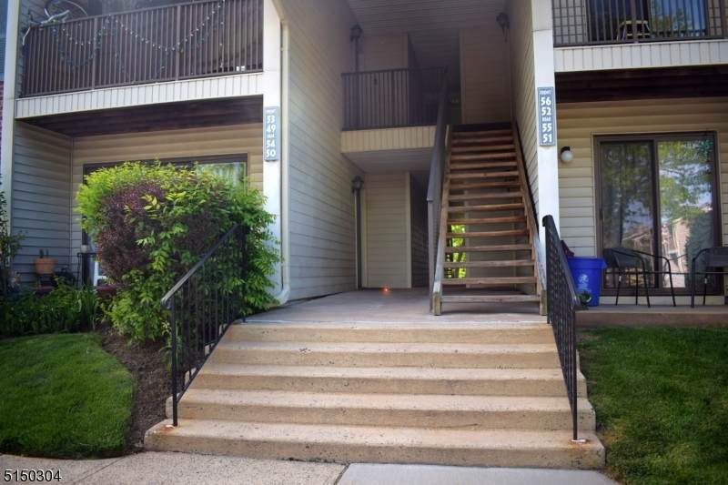 50 Taylor Dr - Photo 1