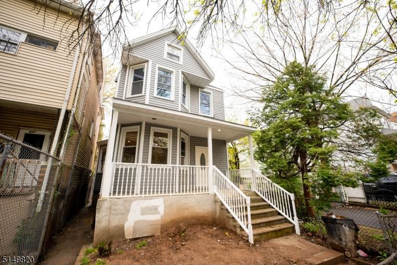 839 S 15Th St - Photo 1
