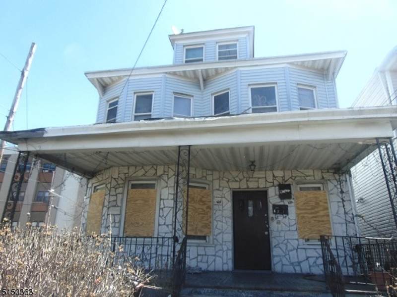 621 Madison Ave - Photo 1