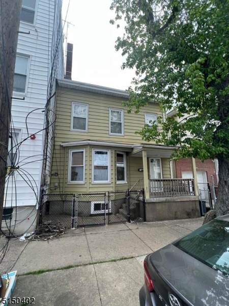 11 Sheridan Ave - Photo 1