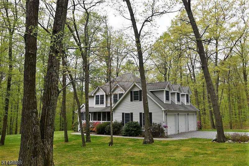 9 Evergreen Dr - Photo 1