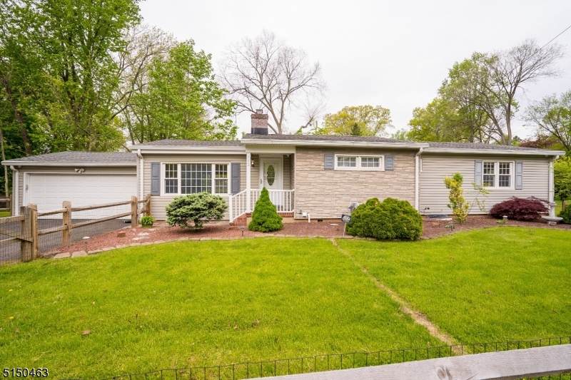713 Mountain Ave - Photo 1