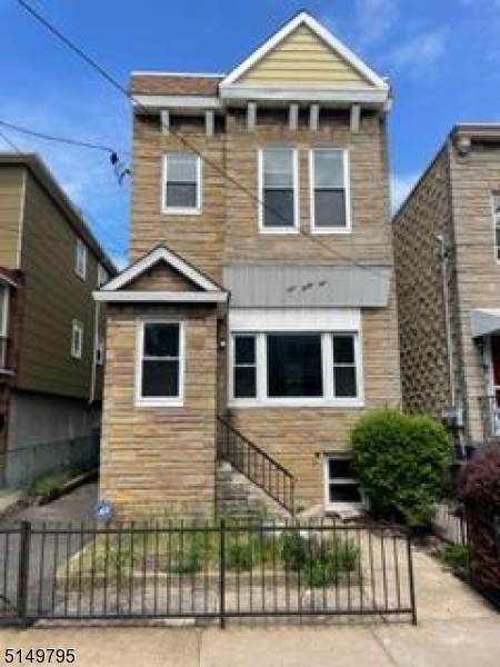 134 Thorne St - Photo 1