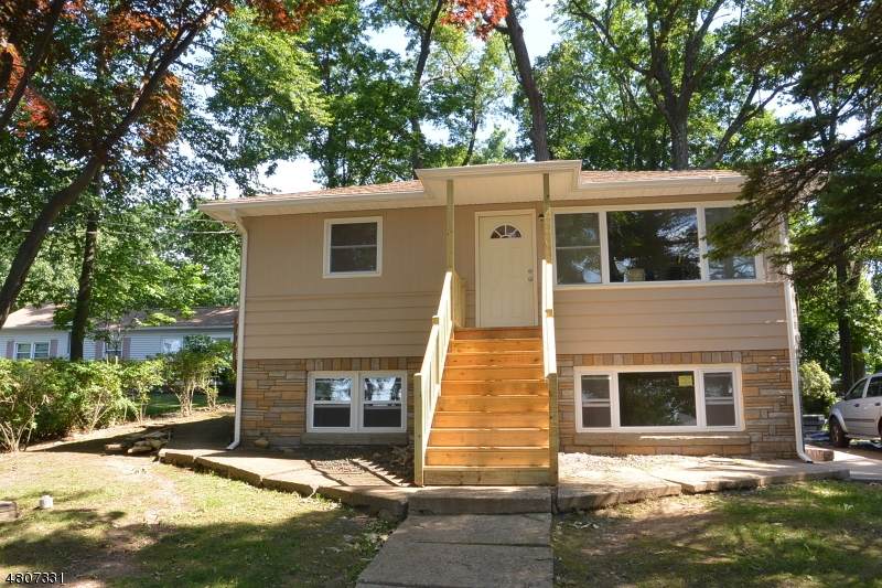 575 Rogers Dr - Photo 1