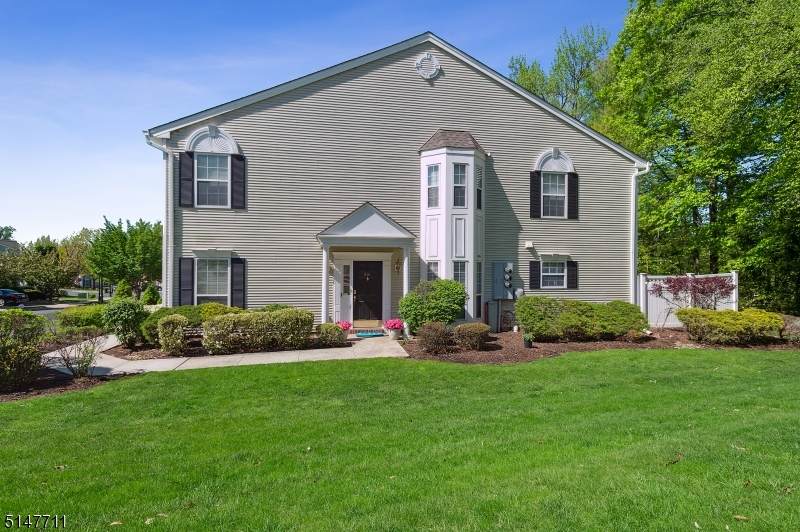 801 Berkshire Dr - Photo 1