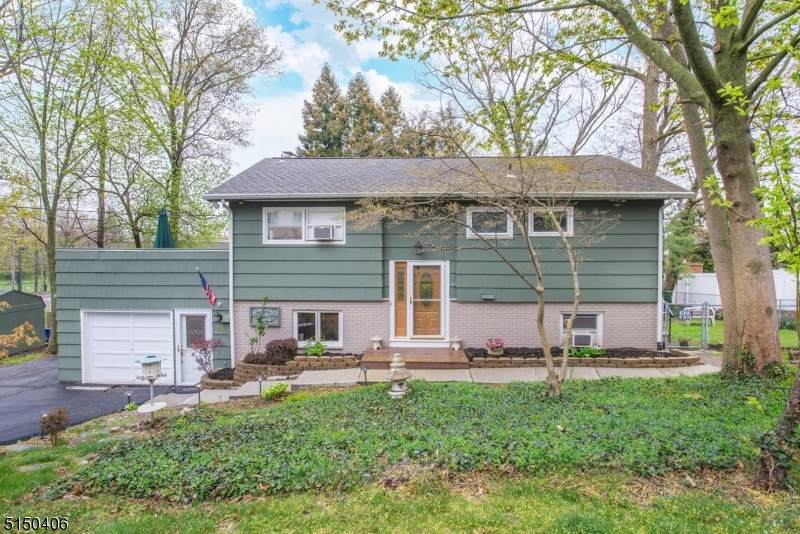 14 Southwynde Drive - Photo 1