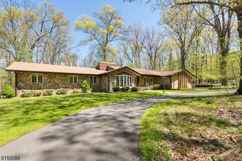 1 Davids Ln - Photo 1