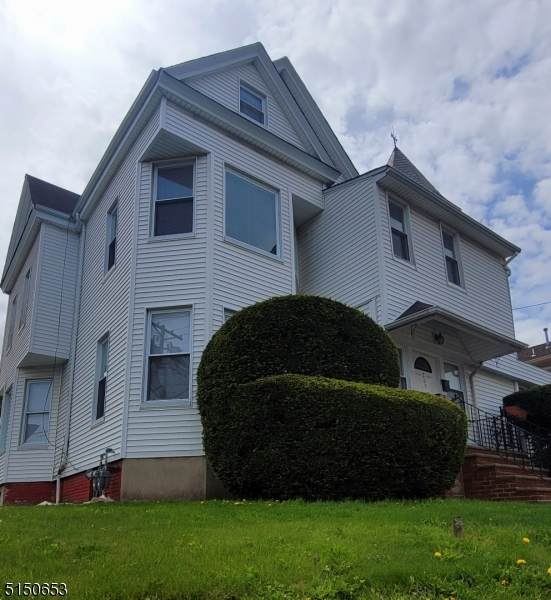 265 Broadway - Photo 1