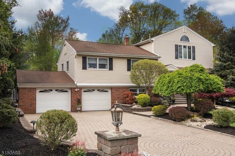 13 Mountainview Dr - Photo 1