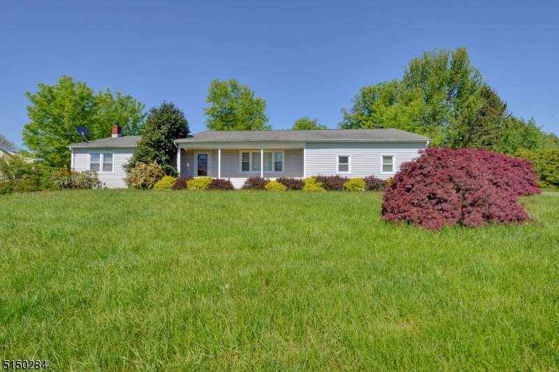 6 Sandra Rd - Photo 1