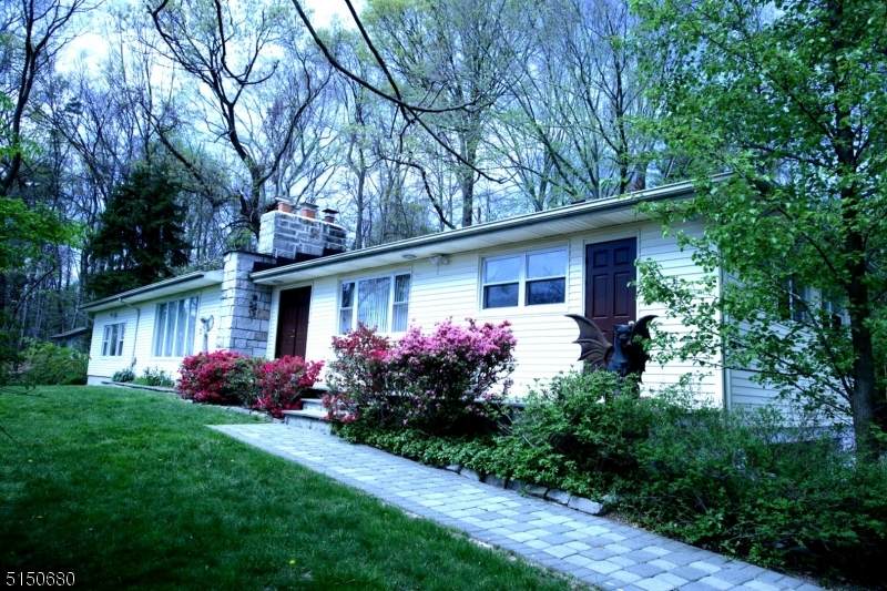1385 Pleasant Valley Way - Photo 1
