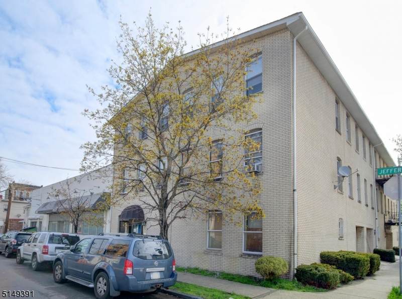 316 Jefferson St, Unit 2C - Photo 1