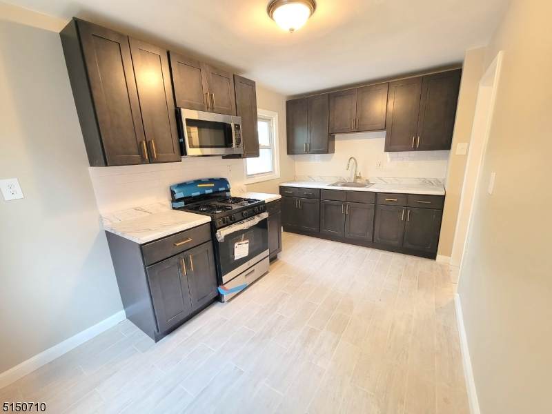 14 Union Pl - Photo 1