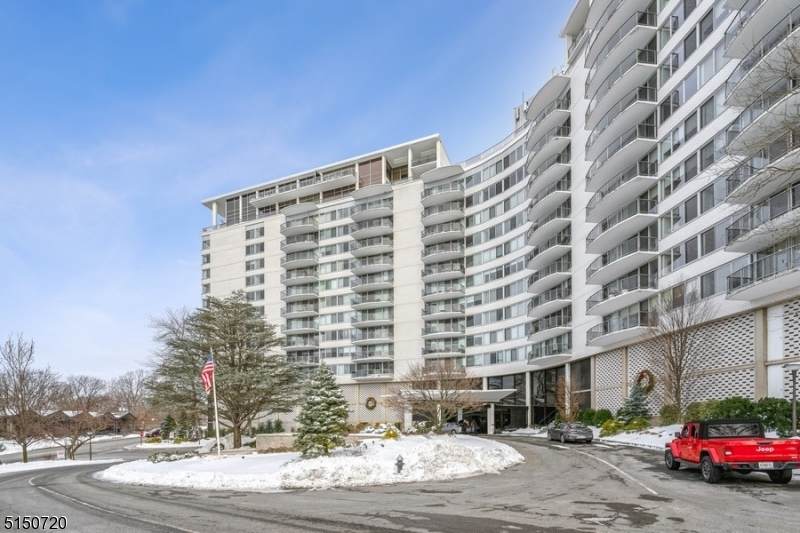 1 Claridge Dr - Photo 1