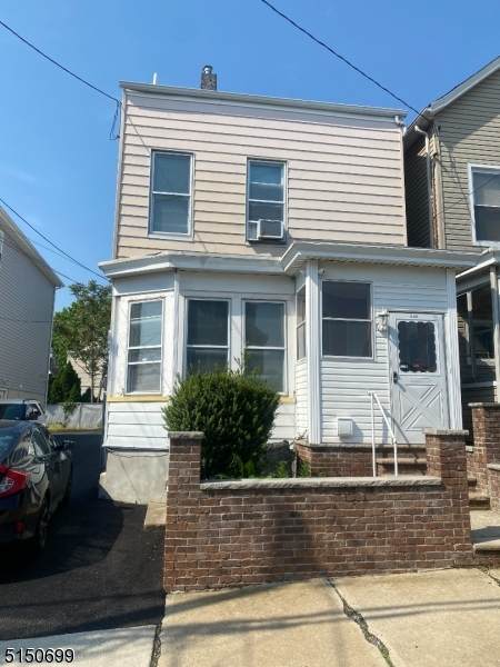 346 Paxton St - Photo 1