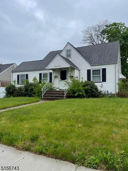 1519 Summit Ter - Photo 1