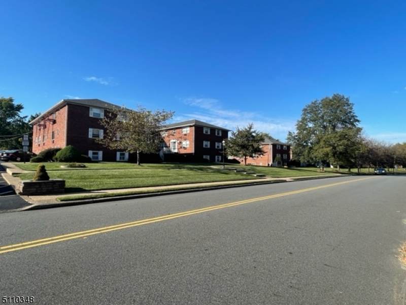 197 N Beverwyck Rd - Photo 1