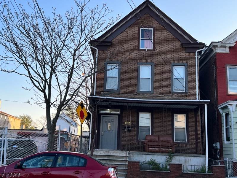 120 S Park St - Photo 1