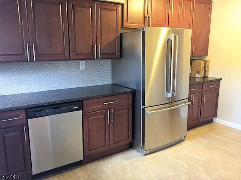 34 Deanna Dr - Photo 1