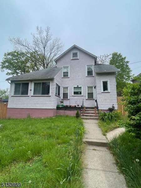 620 Locust St - Photo 1