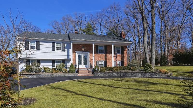 406 Warrenville Rd - Photo 1