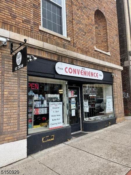 412 Bloomfield Ave - Photo 1