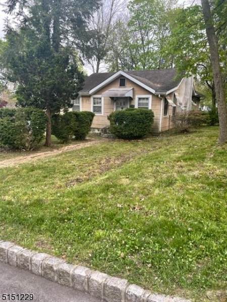 37 Oneida Ave - Photo 1