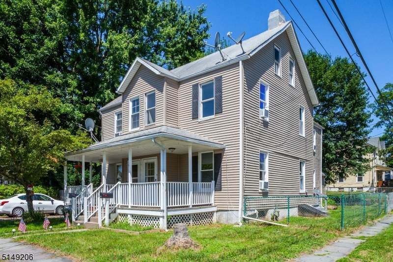 44 W Warren St - Photo 1