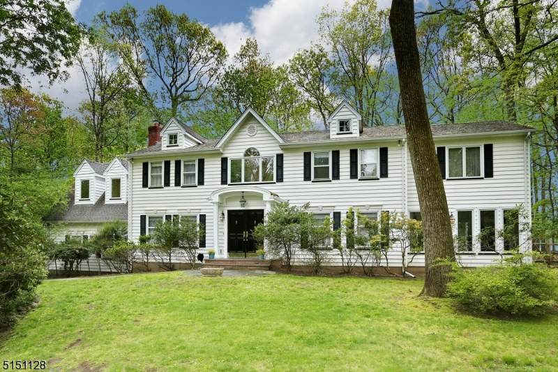 72 Cedar Dr - Photo 1