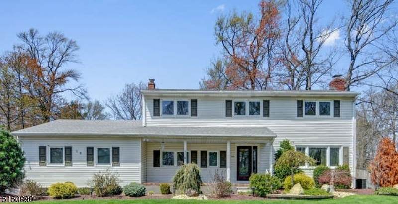 16 Woodruff Rd - Photo 1