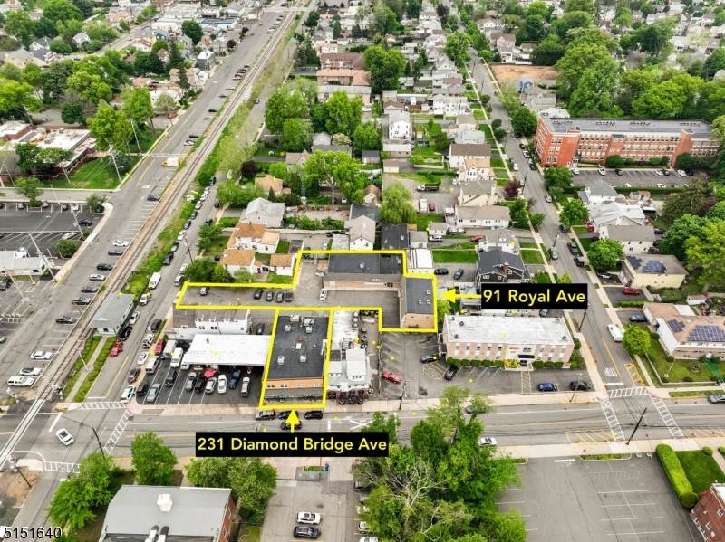 91 Royal Ave - Photo 1