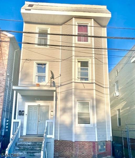 748 S 11Th St - Photo 1