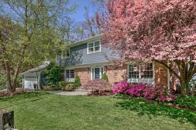 44 Londonderry Way - Photo 1