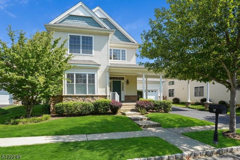 17 Falcon Way - Photo 1